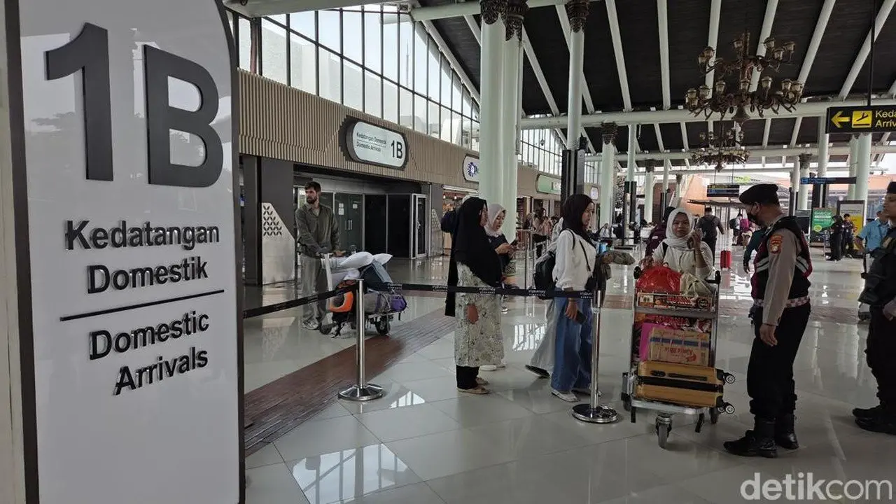 Bandara Soekarno-Hatta Buka Kembali, Terminal 1B Dipadati Penumpang