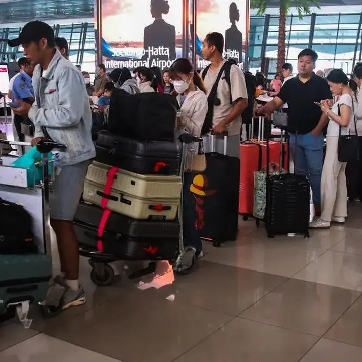 Bandara Soekarno-Hatta Kembali Beroperasi Setelah Abu Vulkanik Mereda