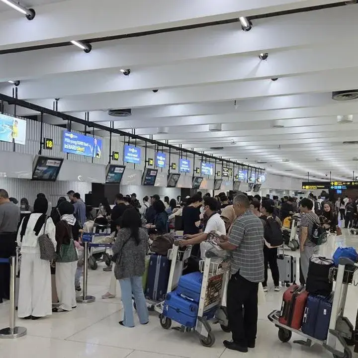 Bandara Soetta Kembali Beroperasi, Antrean Penumpang Mulai Terlihat