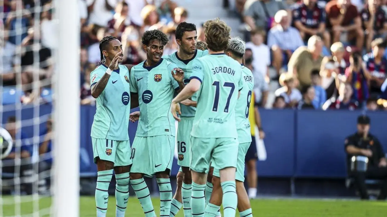 Barcelona Hadapi Dilema Rotasi Pemain Setelah Start Sempurna
