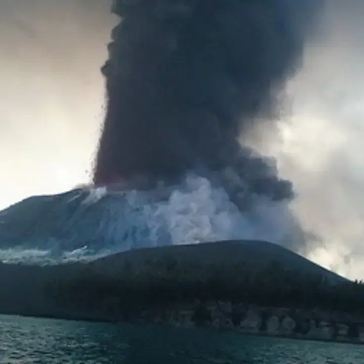 BMKG Pastikan Aktivitas Gunung Anak Krakatau Aman untuk Selat Sunda