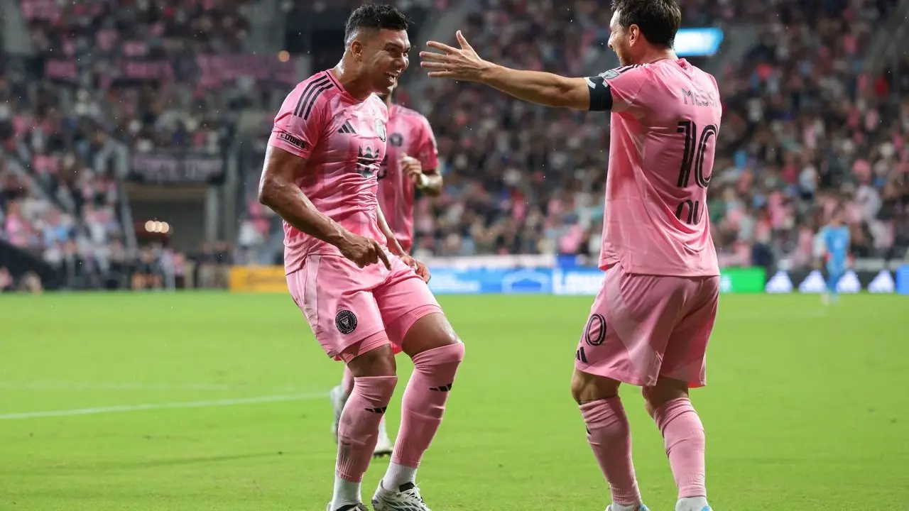 Dari Rival Sengit di LaLiga, Messi dan Casemiro Kini Bersatu di Inter Miami