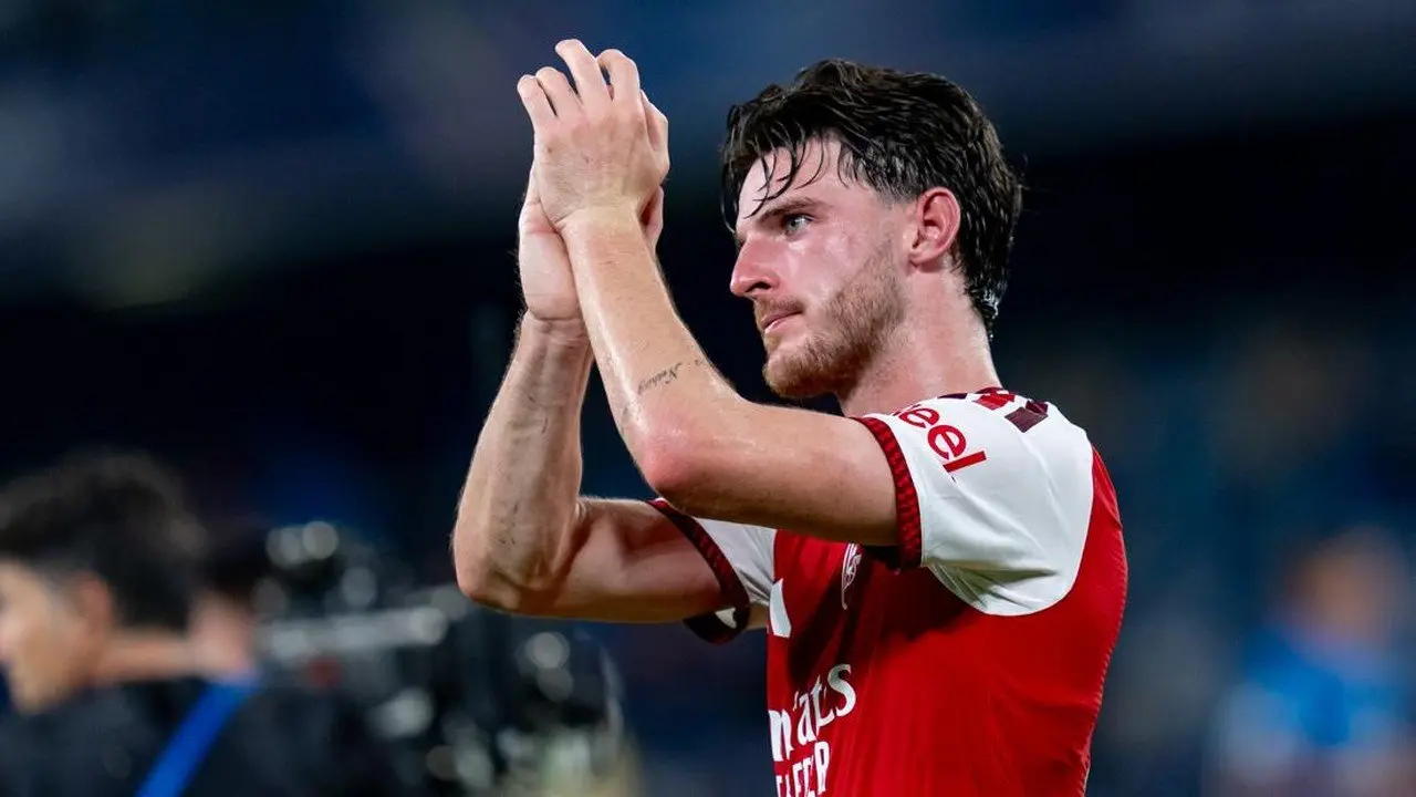 Declan Rice Merasa Terhormat Bermain di Stadion Ikonik Napoli