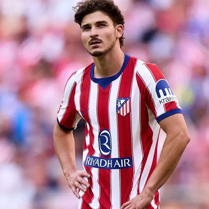 Deco Tegaskan Barcelona Fokus ke Depan, Tak Lagi Bidik Julian Alvarez