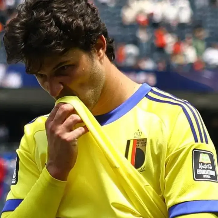 Derby Kiper Manchester: Donnarumma Beri Dukungan untuk Lammens Jelang Italia vs Belgia