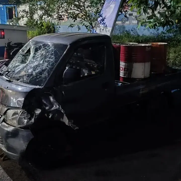 Diduga Serempet Motor dan Kabur, Pikap di Bogor Dikejar Warga hingga Dirusak