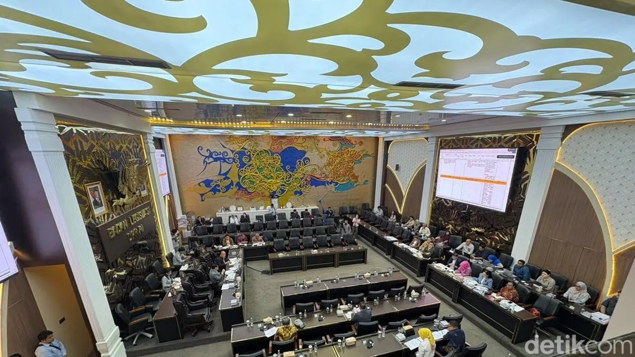 DPR Finalisasi RUU Adminduk: Sanksi Tegas untuk Kebocoran Data Pribadi