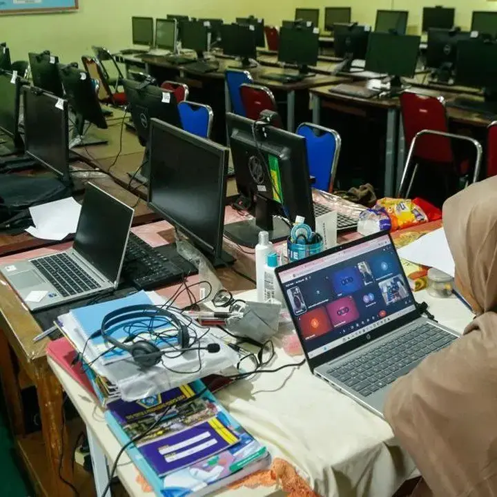 Erupsi Anak Krakatau Berlanjut, Pembelajaran Jarak Jauh di Pandeglang Diperpanjang