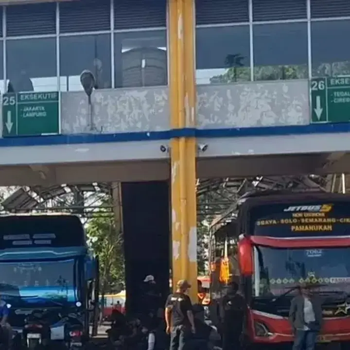 Erupsi Krakatau Tutup Bandara, Penumpang Bus AKAP Surabaya-Jakarta Naik 45%
