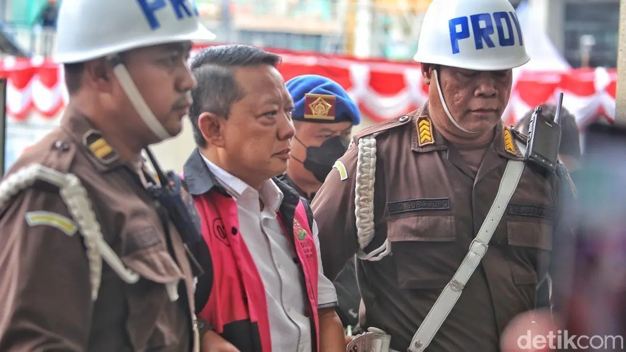 Febrie Adriansyah Diperiksa Kembali sebagai Tersangka Kasus Korupsi dan TPPU