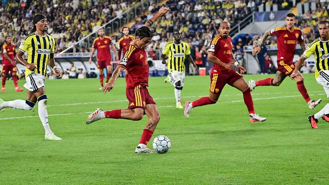 Fenerbahce dan AS Roma Berbagi Angka di Laga Pembuka Liga Champions