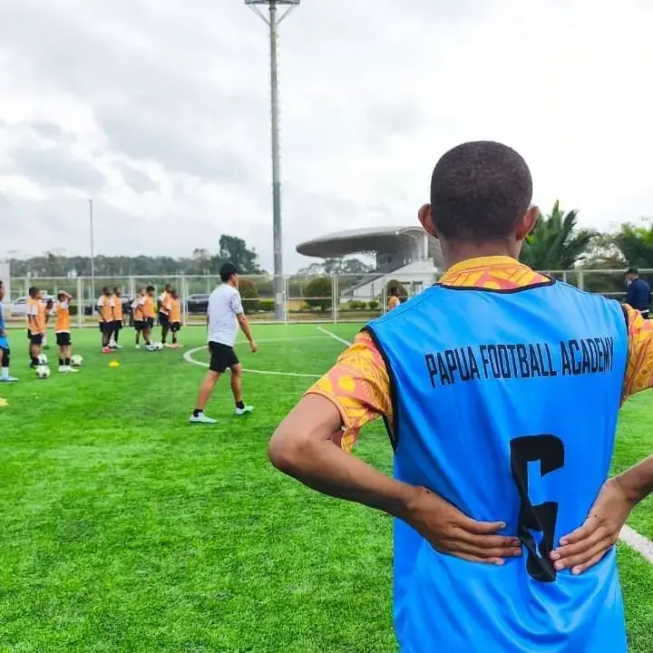 Generasi Muda Papua: Mengejar Mimpi Pesepakbola Profesional di Akademi Sepak Bola