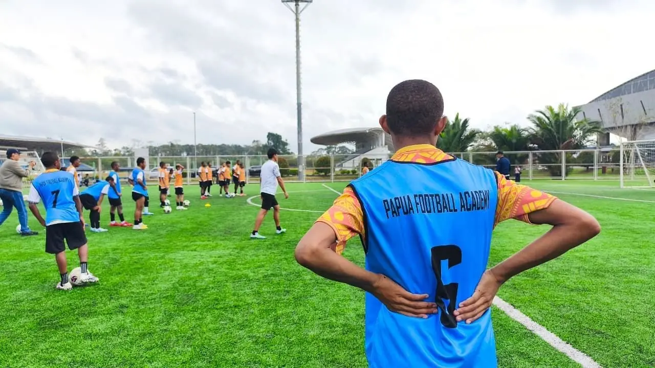 Generasi Muda Papua: Mengejar Mimpi Pesepakbola Profesional di Akademi Sepak Bola