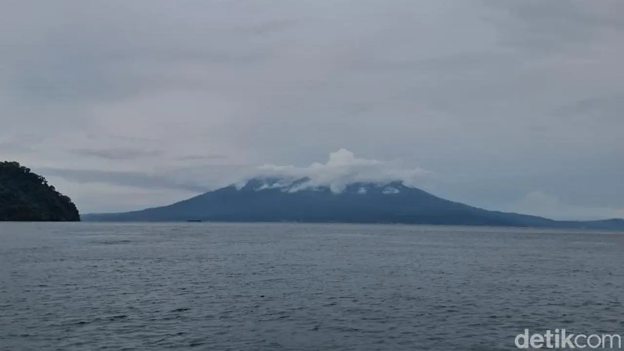 Gunung Anak Krakatau Kembali Erupsi, Aktivitas Kegempaan Menurun