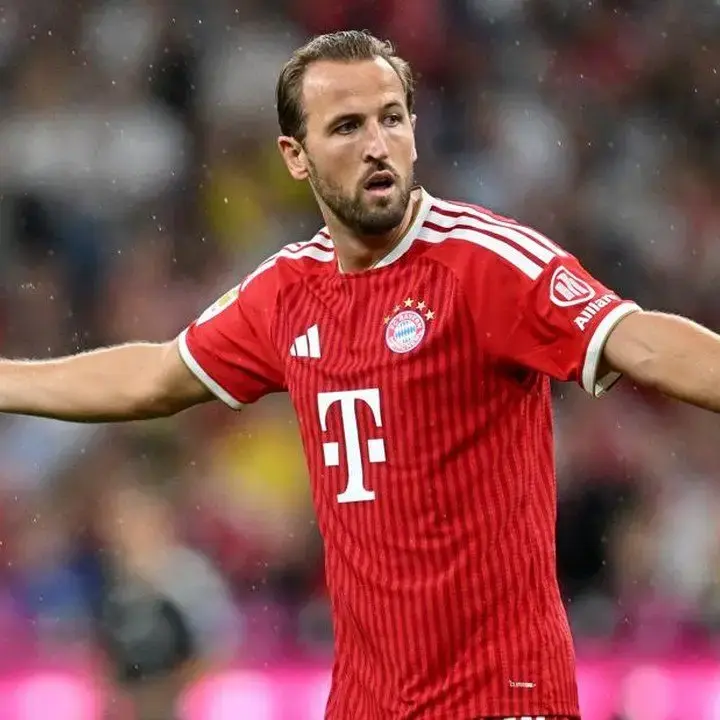 Harry Kane Terinspirasi Messi dan Ronaldo untuk Perpanjang Karier