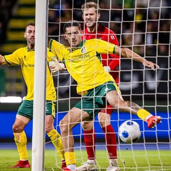 Hasil Liga Belanda: Dean James Cetak Assist, Hubner Cs Kalah Telak dari Ajax