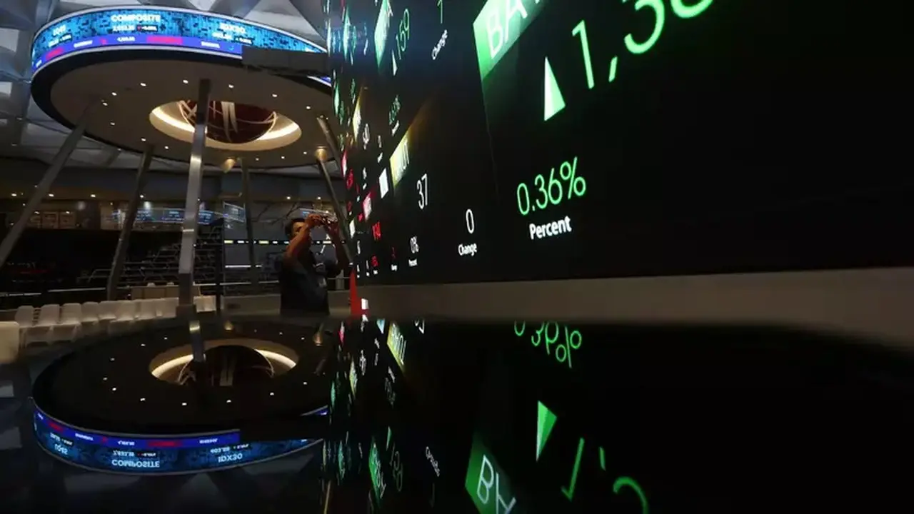 IHSG Awal Perdagangan Menguat Tipis, Simak Saham Pilihan Hari Ini