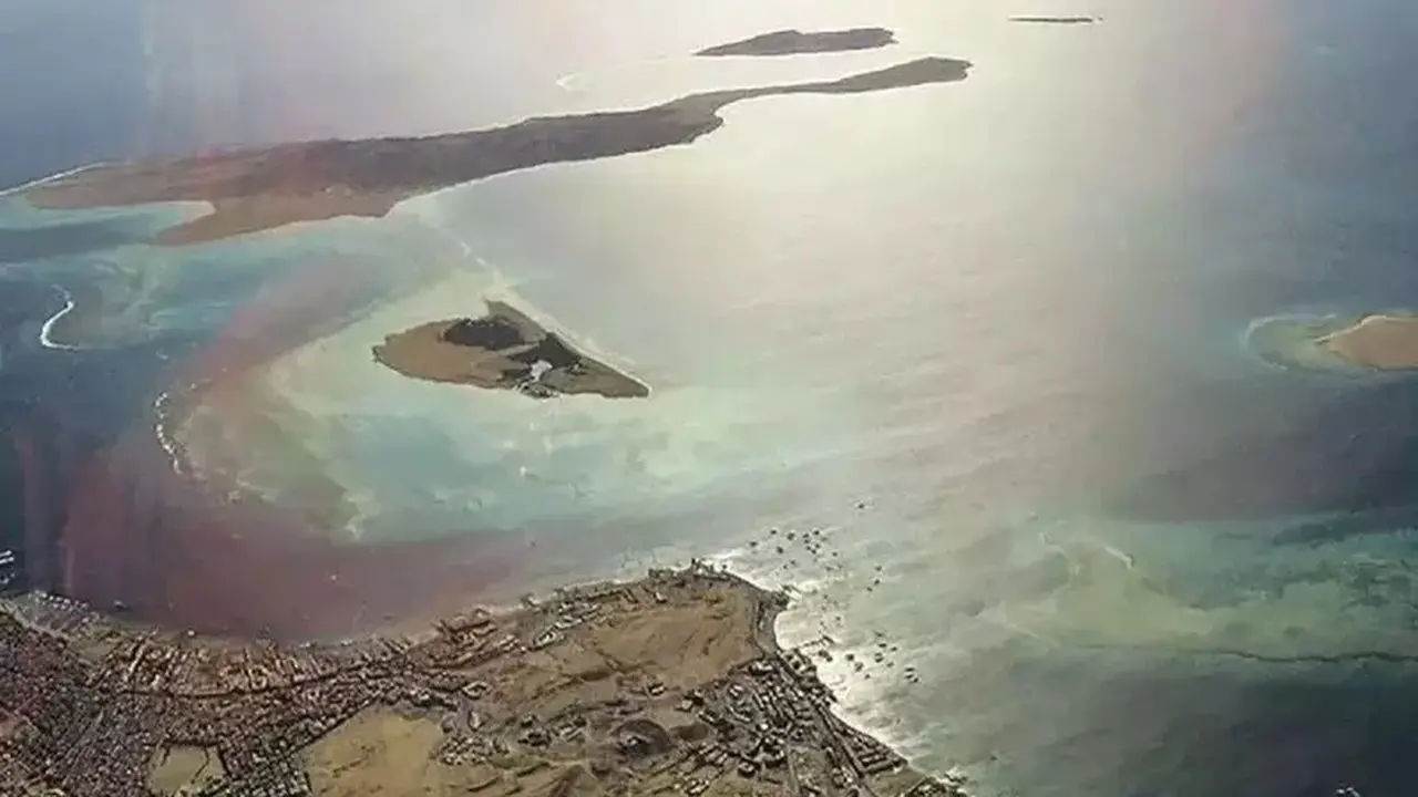 Iran Akan Berlakukan Zona Larangan di Selat Hormuz sebagai Respons Sanksi AS