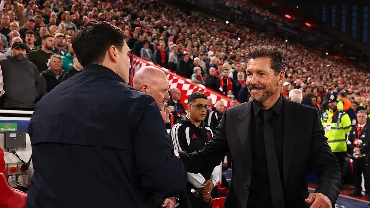 Iraola Pecahkan Telur Kemenangan atas Simeone di Laga Debut Liga Champions Liverpool