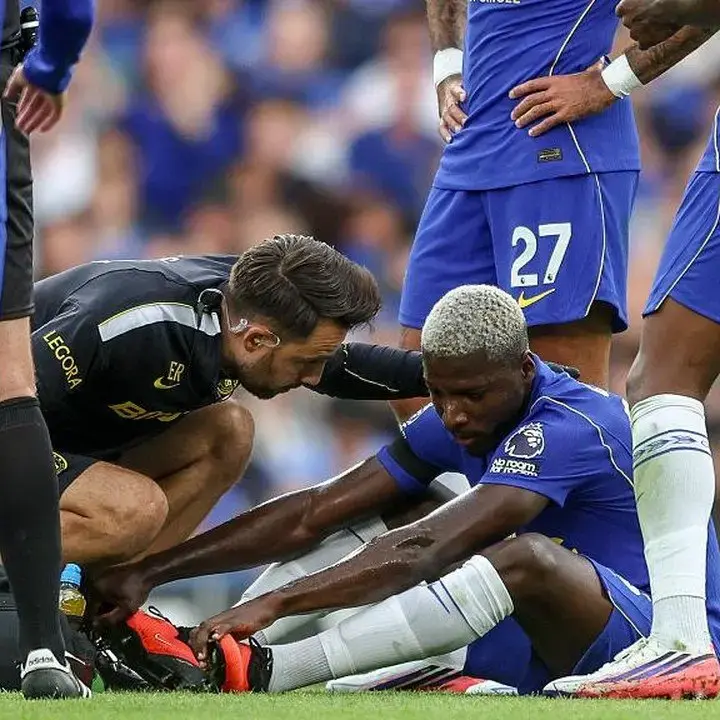 John Obi Mikel Ungkap Alasan Lini Belakang Chelsea Rapuh