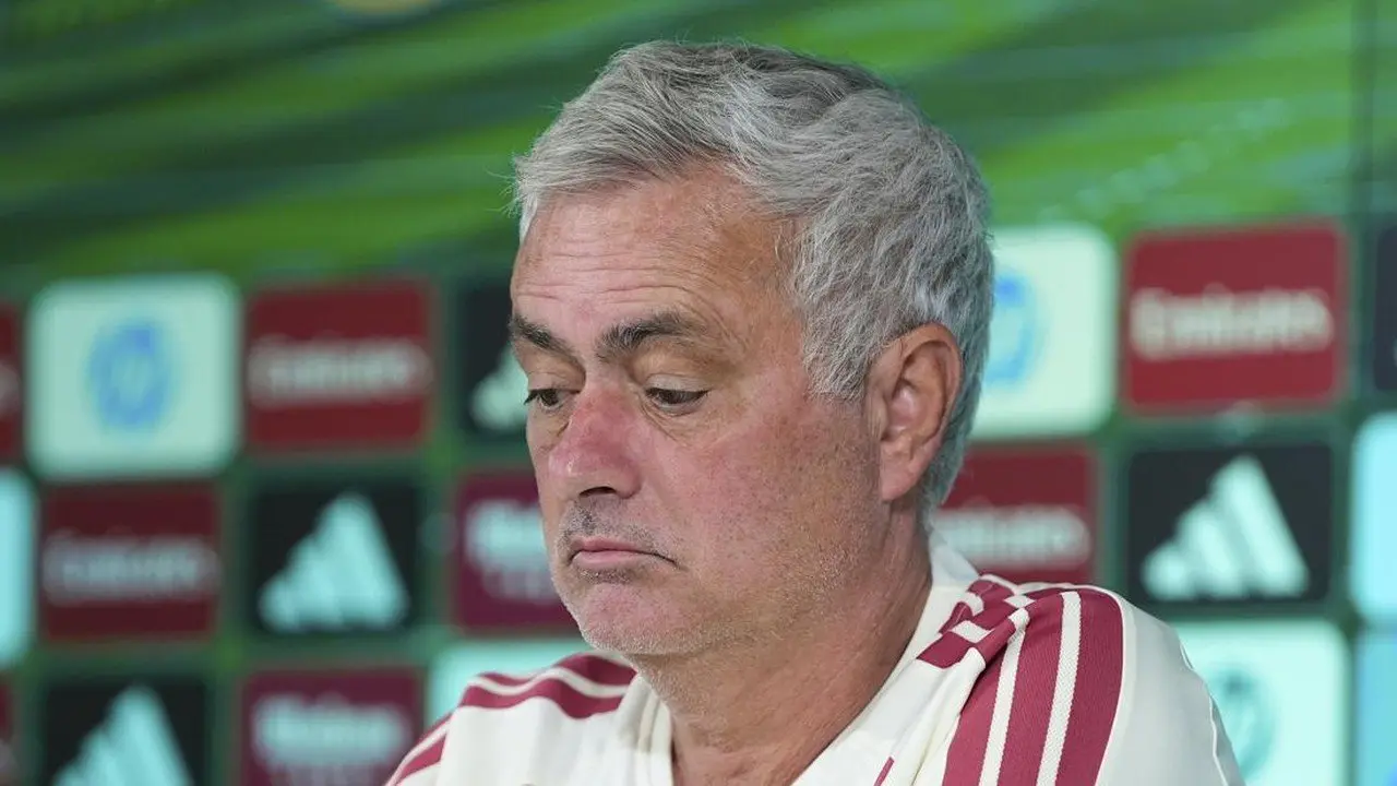 Jose Mourinho Keluhkan Jadwal Padat Real Madrid, Lelah Hadapi Media