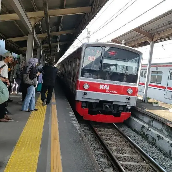 KAI Commuter Kurangi 17 Perjalanan KRL Bogor-Jakarta Mulai Hari Ini