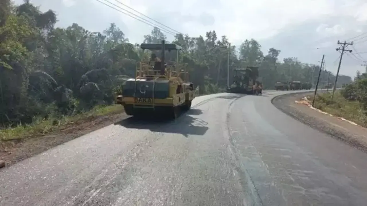 Ketua Komisi V DPR Soroti Ketimpangan Anggaran Infrastruktur Luar Jawa