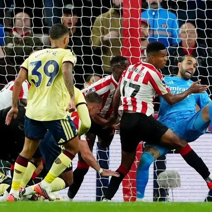 Kiper Arsenal David Raya Pahlawan Kemenangan 2-0 atas Sunderland