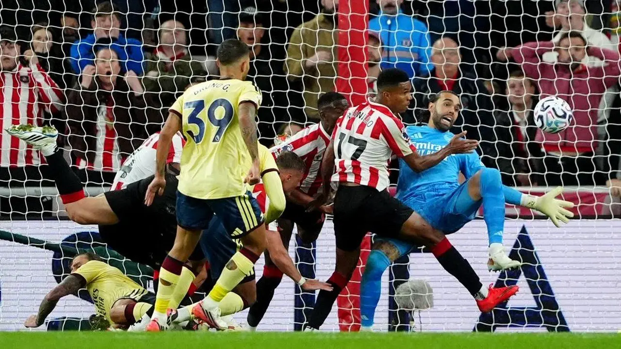 Kiper Arsenal David Raya Pahlawan Kemenangan 2-0 atas Sunderland