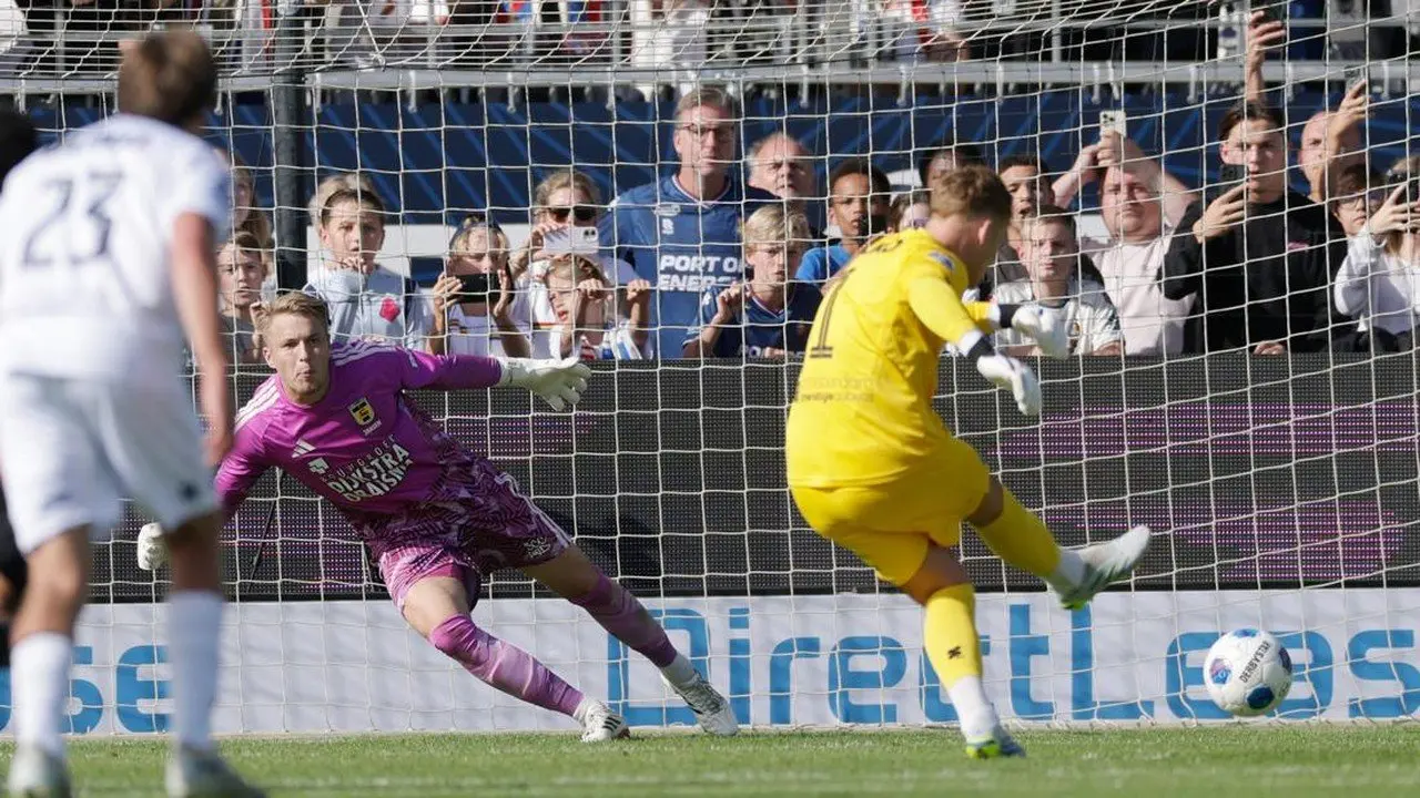 Kiper Telstar Cetak Sejarah: Dua Gol Penalti di Eredivisie
