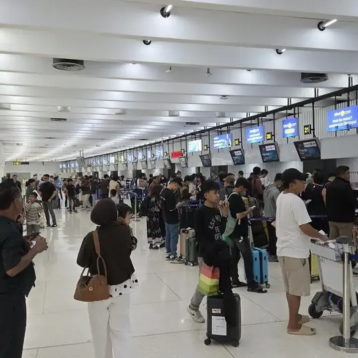 Kisah Ibu dan Balita Terlantar di Bandara Soetta Berujung Bantuan Petugas
