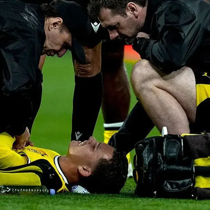 Kondisi Konstantinos Karetsas Pasca Tumbang di Laga Dortmund vs Villarreal