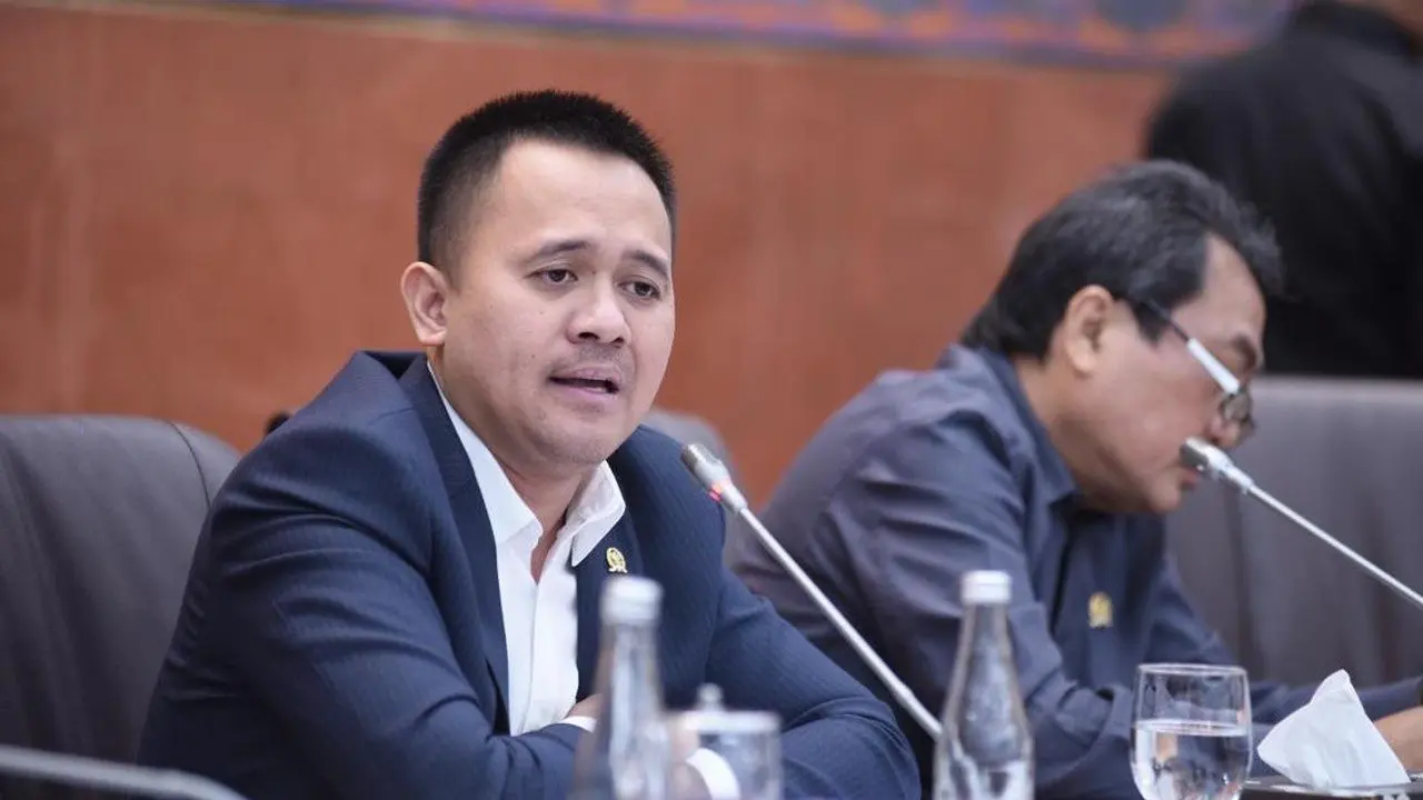 KRL Baru Bermasalah, DPR Desak INKA Tingkatkan Kualitas dan KAI Siapkan Cadangan