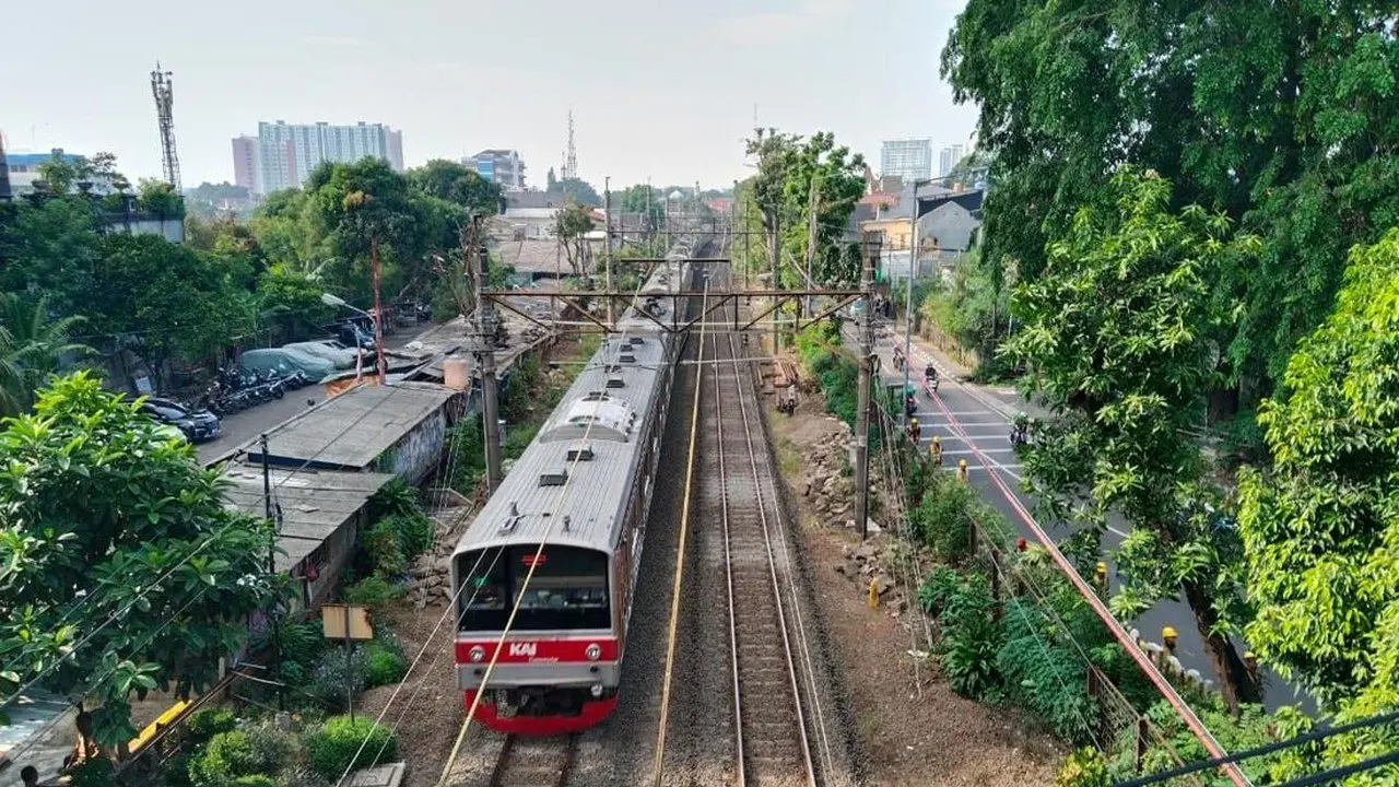KRL Bogor Tambah 13 Perjalanan, Rangkaian Baru dari Lintas Priok