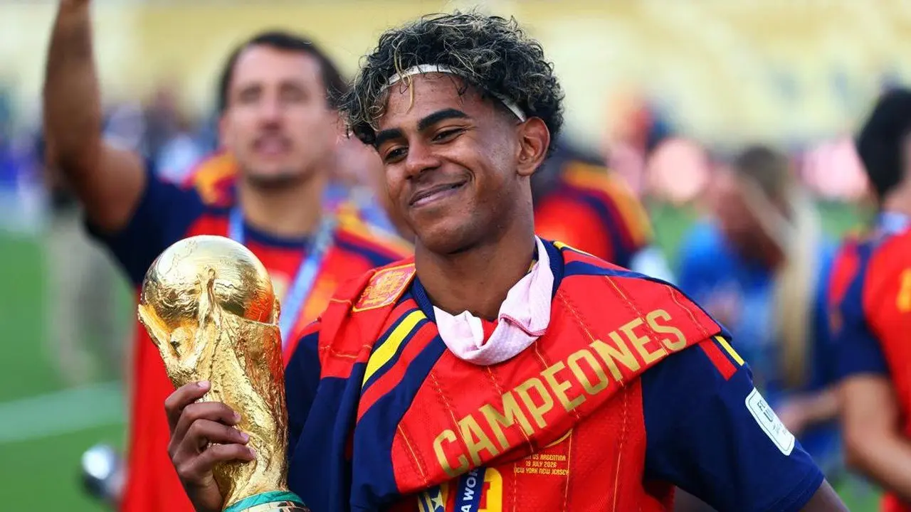 Lamine Yamal Ungkap Kriteria Sebenarnya Ballon d'Or