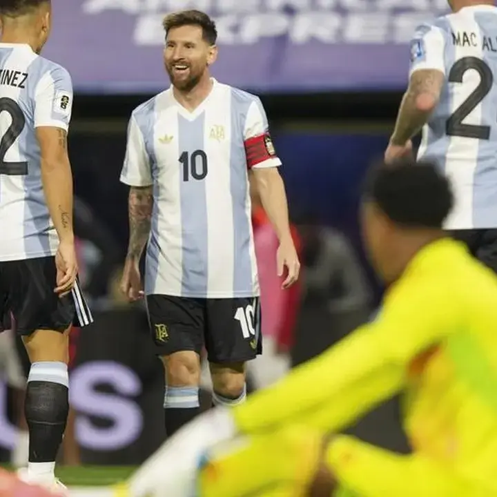 Lautaro Martinez Ungkap Rasa Terima Kasihnya untuk Lionel Messi Pasca Pensiun dari Timnas Argentina
