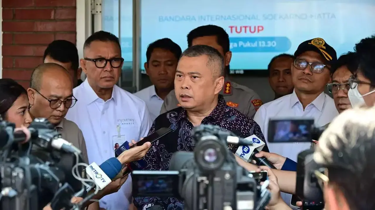 Lima Bandara Kembali Normal Pasca Abu Vulkanik Gunung Anak Krakatau