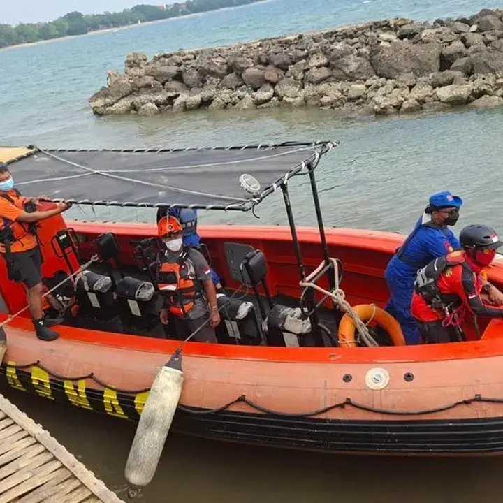 Lima Jurnalis Hilang Saat Liput Anak Krakatau, Pencarian Dilanjutkan Besok