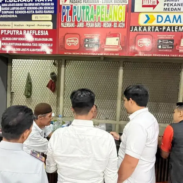 Mahasiswi Korban Penipuan Tiket Bus Online Dipulangkan Berkat Bantuan Polisi