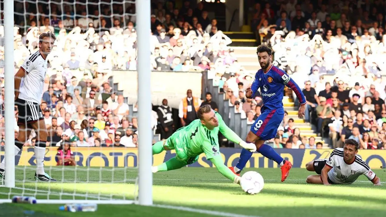 Michael Carrick Bantah Manchester United Bermain Pasif Lawan Fulham