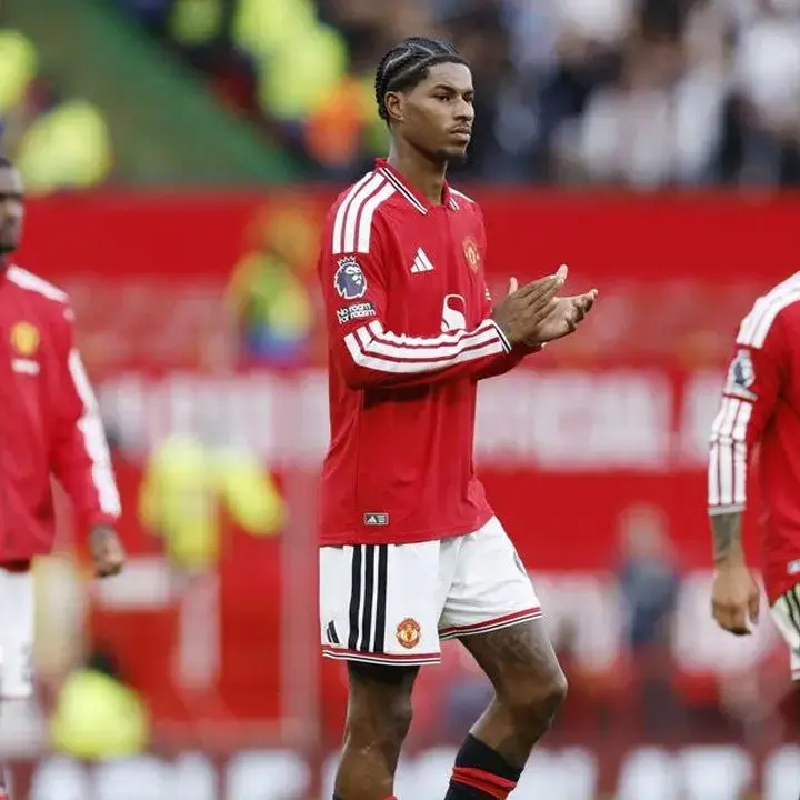Michael Owen: Marcus Rashford Terlihat Memikul Beban Berat di Manchester United
