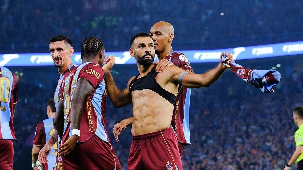 Mohamed Salah Cetak Hat-trick, Trabzonspor Permalukan Galatasaray 4-0