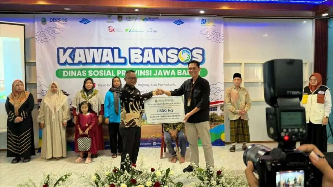 Pemprov Jabar Distribusikan 1.500 Kg Beras dan 300 Ekor Bibit Unggas di Purwakarta