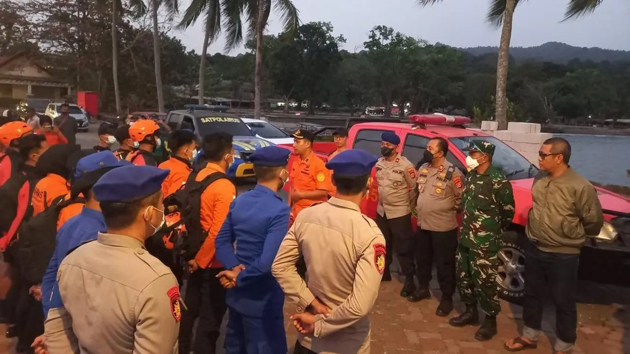 Pencarian Intensif 5 Jurnalis Hilang Kontak Dekat Anak Krakatau
