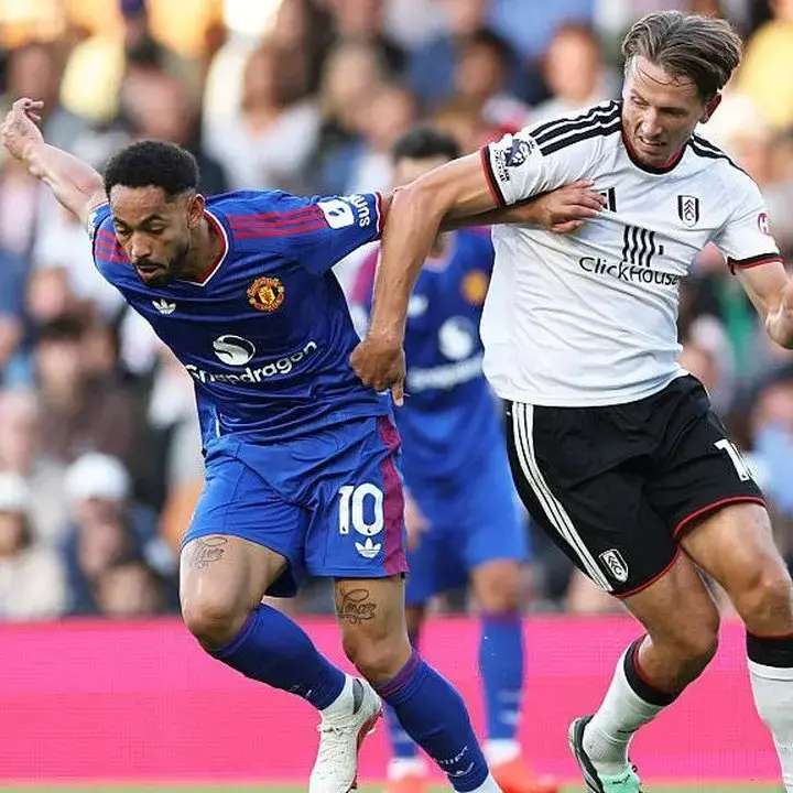 Perdebatan Strategi: Adu Argumen Carrick dan Cunha soal Performa Manchester United