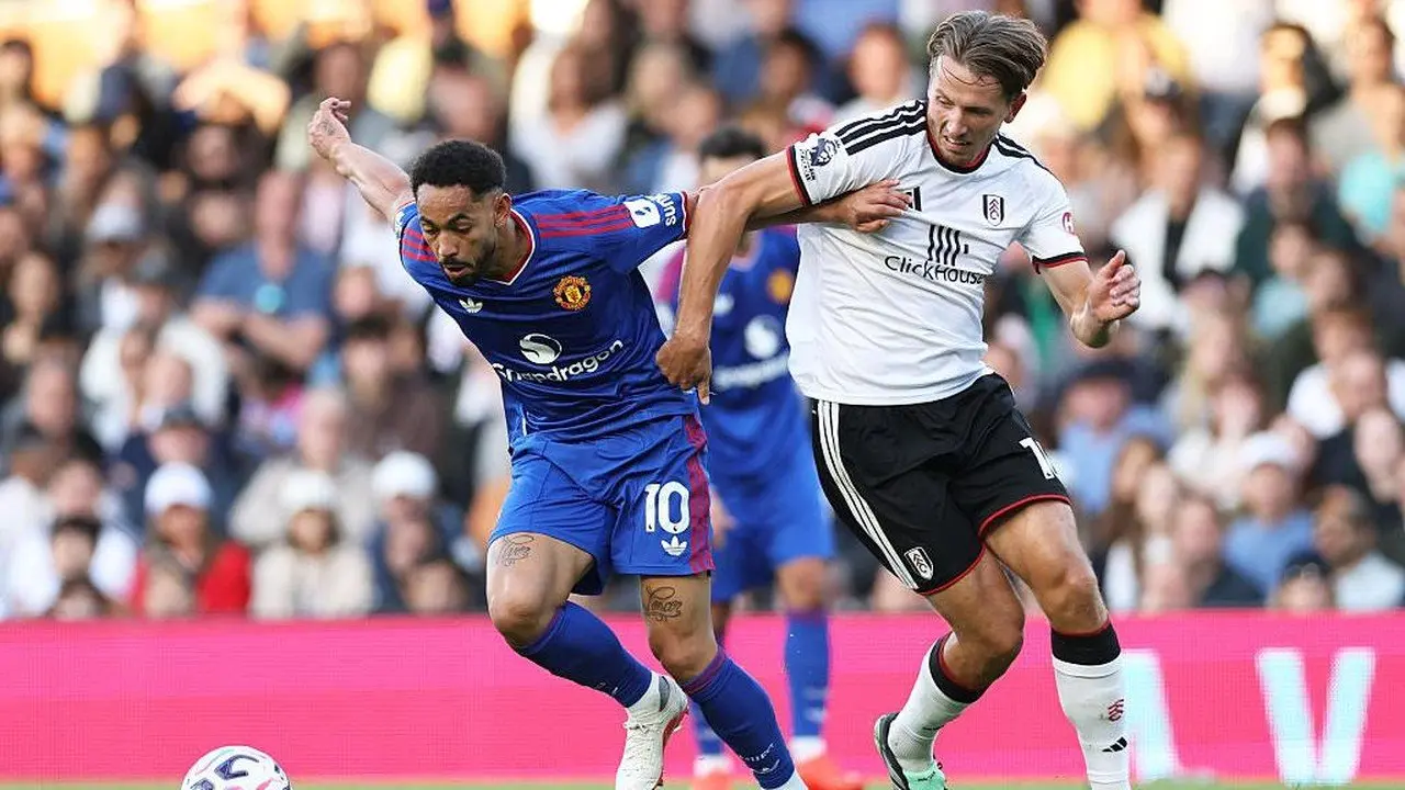 Perdebatan Strategi: Adu Argumen Carrick dan Cunha soal Performa Manchester United