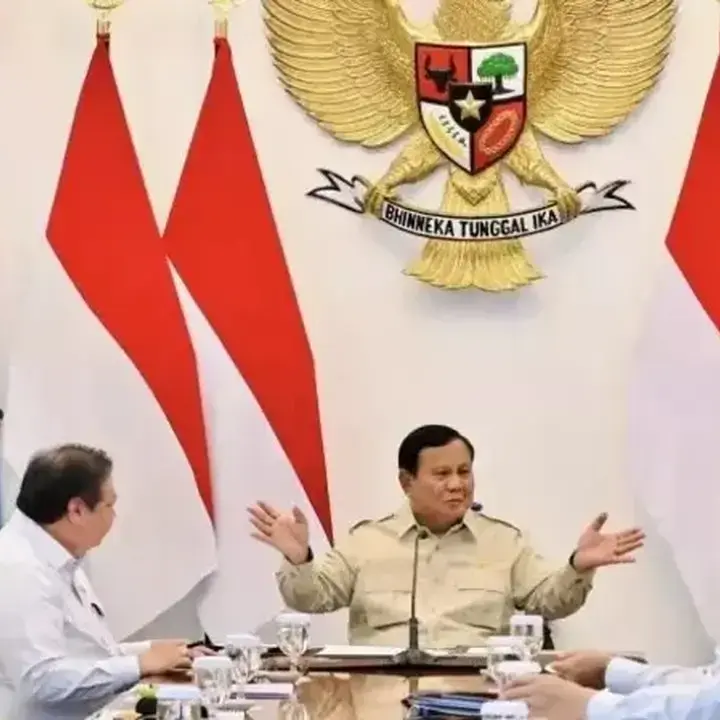 Prabowo Perintahkan Himbara Fasilitasi Rekening Bank untuk Seluruh Warga