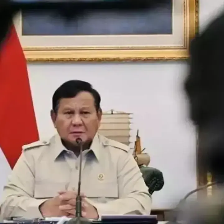 Prabowo Perintahkan Penambahan Kapal Pendarat untuk Dukung Penanggulangan Bencana
