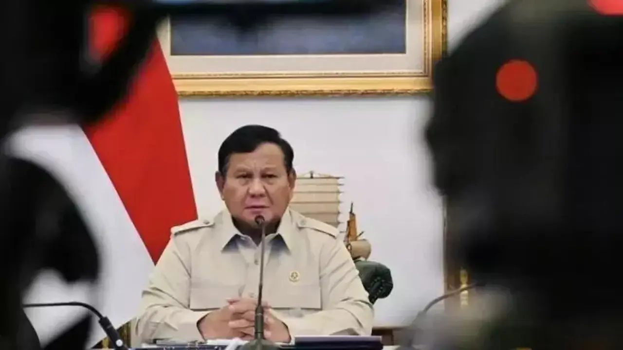 Prabowo Perintahkan Penambahan Kapal Pendarat untuk Dukung Penanggulangan Bencana
