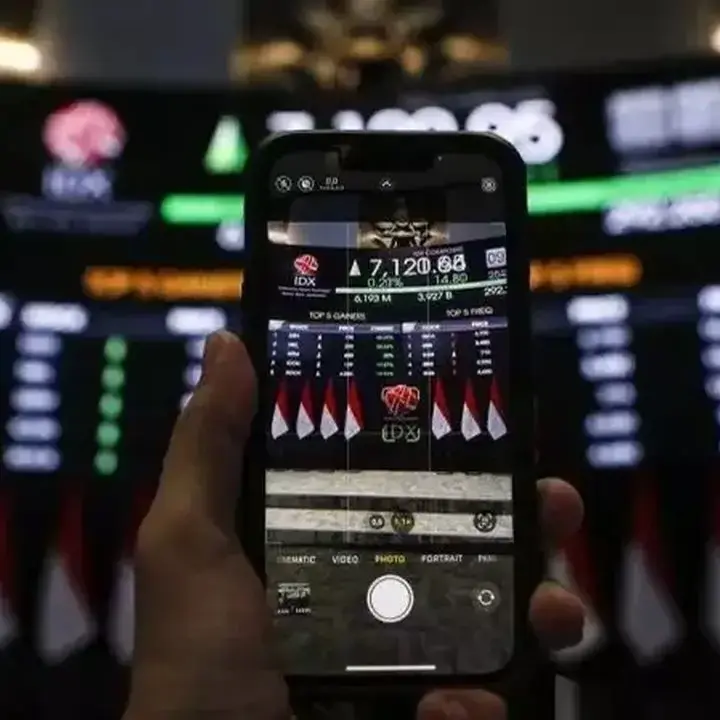 Prediksi IHSG Menguat di 9-9, Phintraco Sekuritas Ungkap 6 Saham Potensial